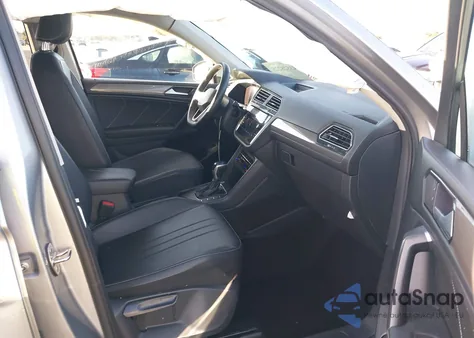 2022 Volkswagen Tiguan 2.0T Se из США, поврежденный, VIN 3VV3B7AX9NM020572